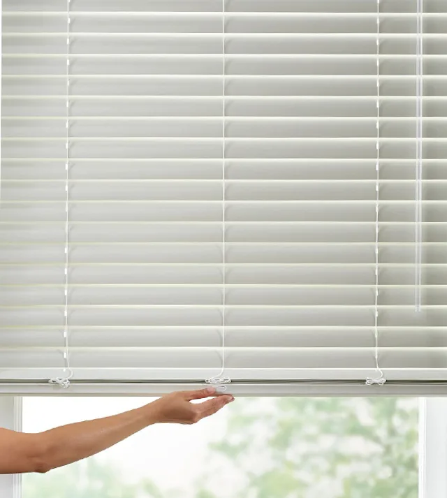 Cordless Lift & Lock